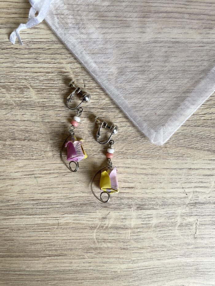 Boucles d'Oreilles Origami Boutons Fleurs De Lotus – Image 3